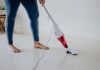 Mycie podłóg parownicą: które rodzaje posadzek można czyścić gorącą parą bez ryzyka? Mycie podłóg parownicą: które rodzaje posadzek można czyścić gorącą parą bez ryzyka?